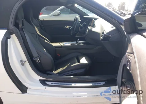 2025 BMW Z4 Sdrive30I z USA, uszkodzony, nr VIN WBAHF3C01SWY44558